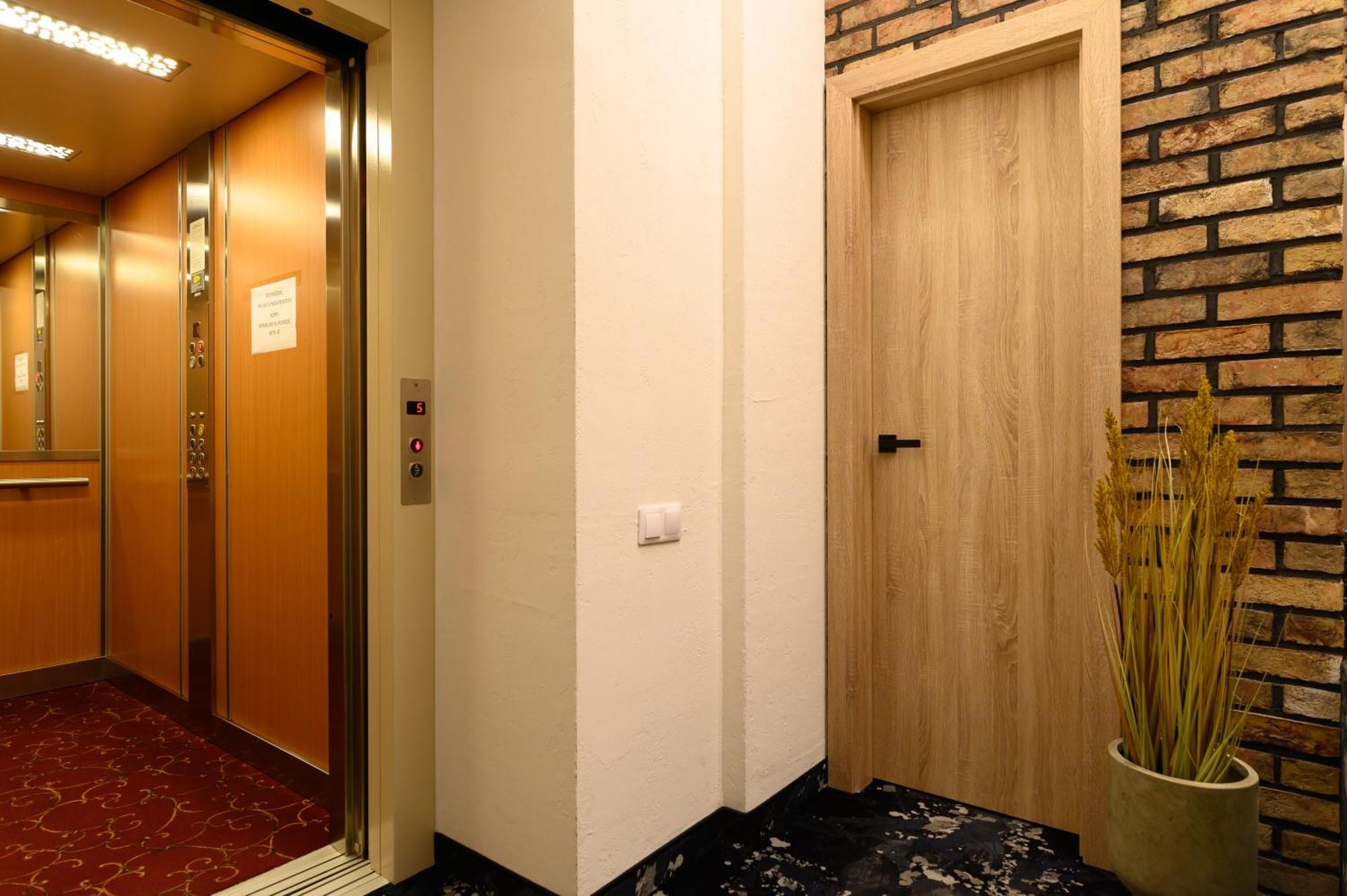 Coliving Synet Apartment Mažeikiai Екстериор снимка